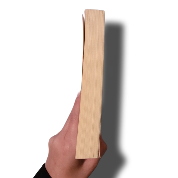 Water for Elephants Paperback Novel by Sara Gruen in Great Read Condition - Picture 3 of 4